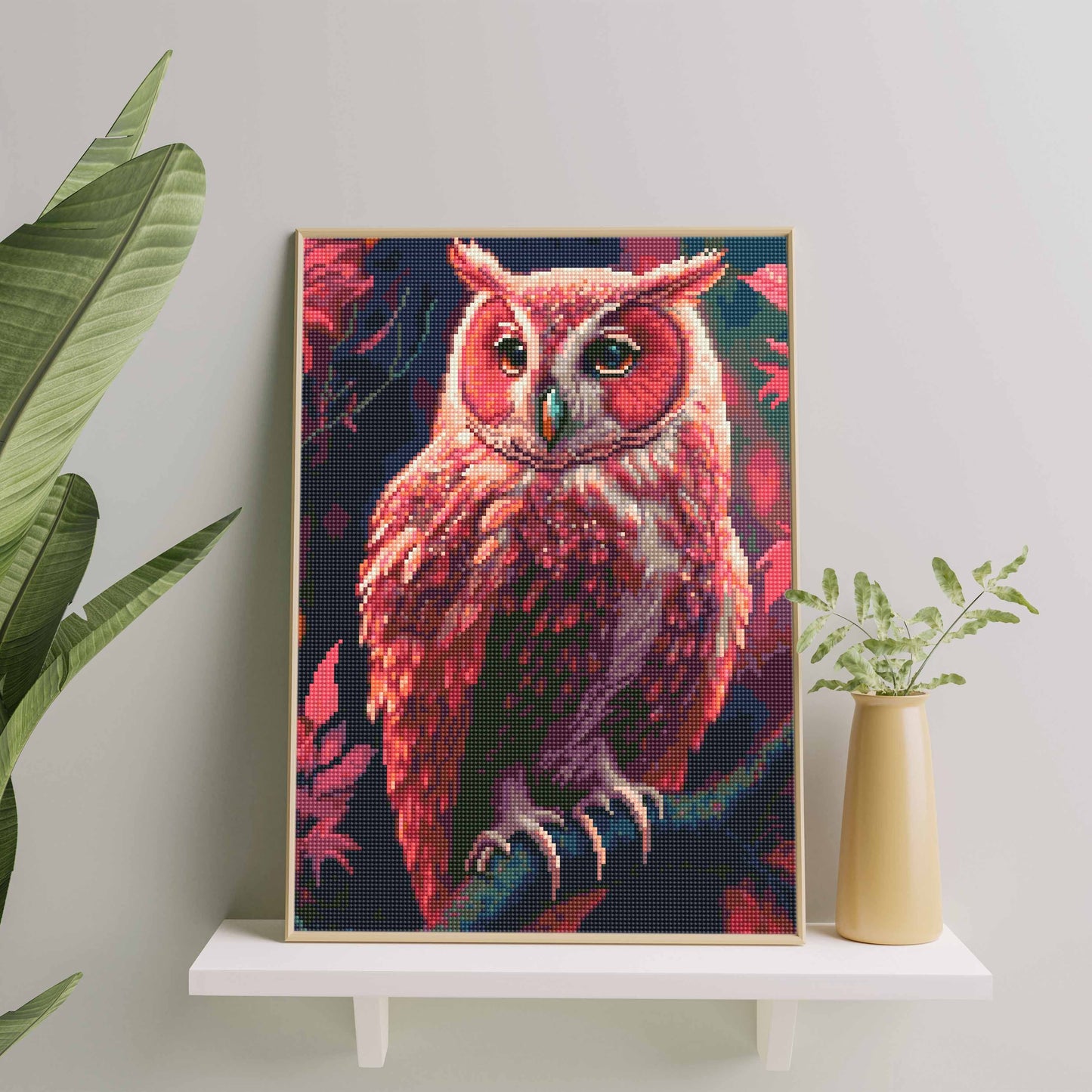 Алмазная мозаика Совабукс с изображением розовой совы, 40x50 см, арт и рукоделие, яркое и детализированное изображение.