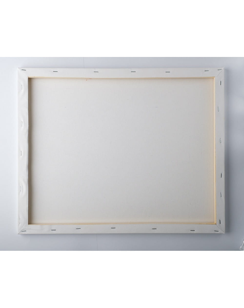 Картина по номерам "Обними меня" от Sovabooks, набор для творчества с изображением человека, готовая для раскрашивания.