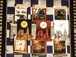 Настільна гра Квест у коробці Квесторіана від Sovabooks, детективна та ескейп-гра, ігровий набір для розслідувань і загадок