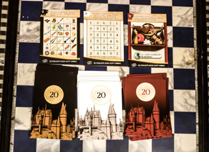 Настільна гра Квесторіана від Sovabooks, детективна гра у коробці для розгадування загадок і escape-ігри