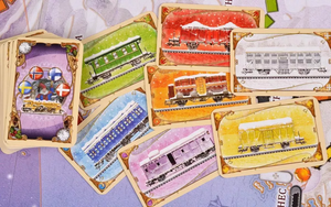 Настольная стратегическая игра Ticket to Ride: Северные страны от Sovabooks, изображение коробки на белом фоне.
