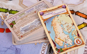 Настольная игра Ticket to Ride: Северные страны от Sovabooks, стратегическая игра на доске с картой северных регионов.