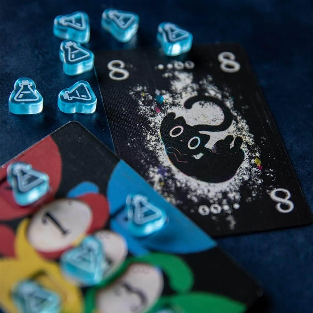 Кіт у коробці (УКР)