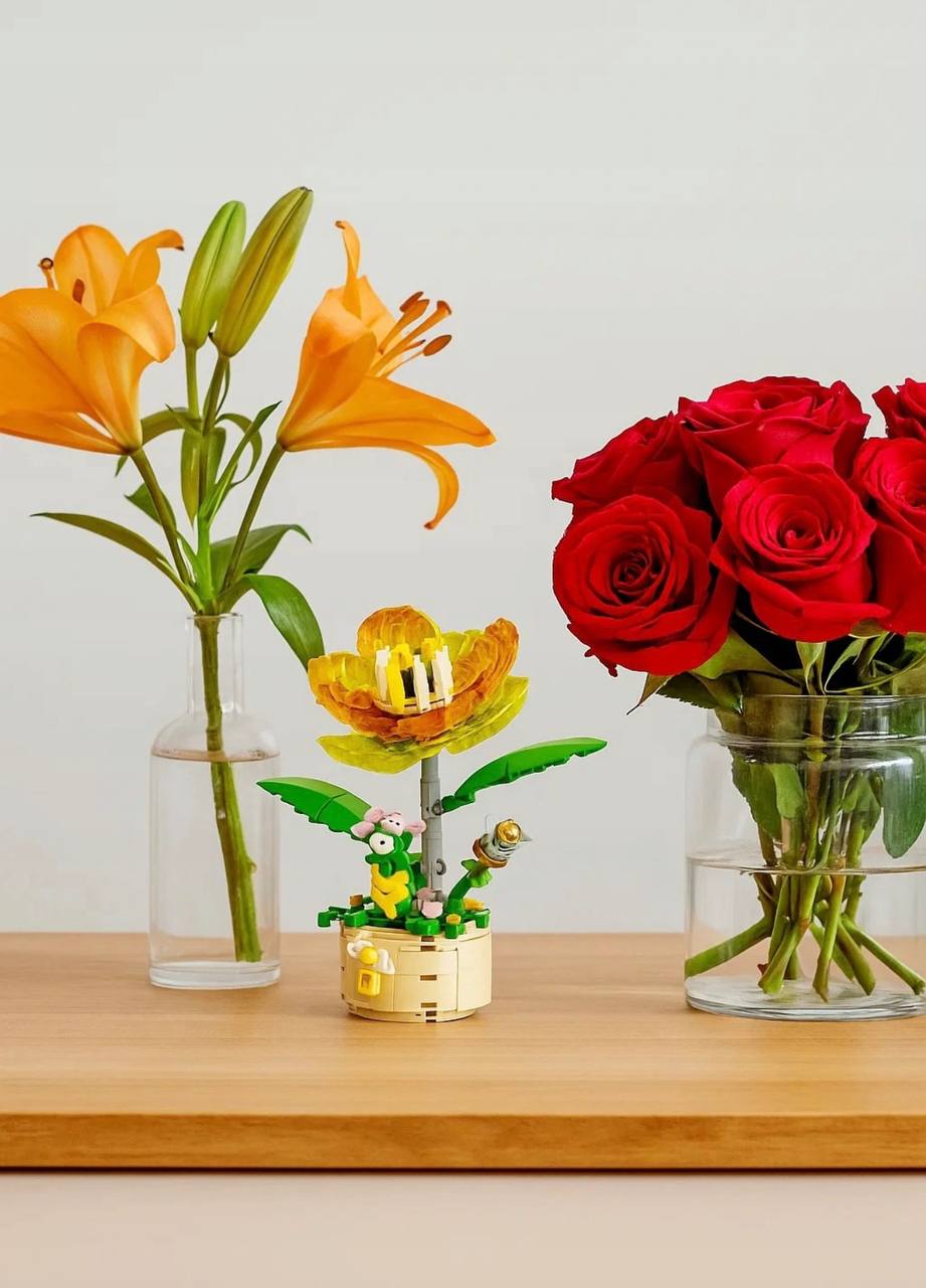 Конструктор «Золотой цветок» — декоративная модель с прозрачными лепестками