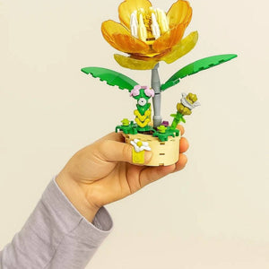 Конструктор «Золотой цветок» — декоративная модель с прозрачными лепестками